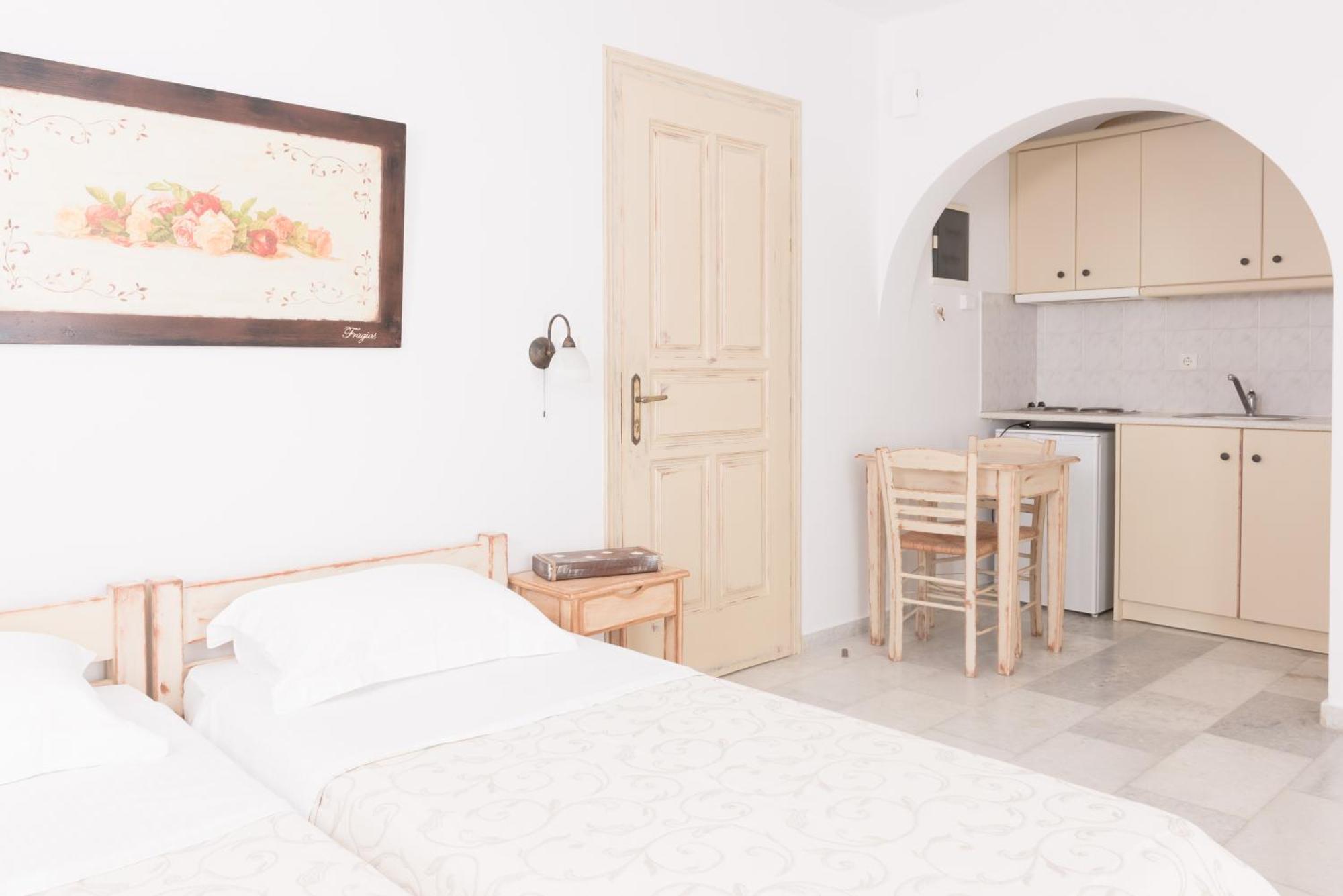 Economy Double Room – Lower level